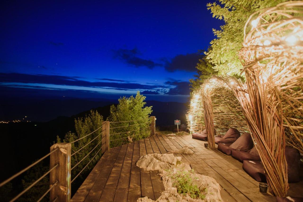 Raven'S Nest - The Hidden Village, Transylvania - Romania Sub Piatra Luaran gambar